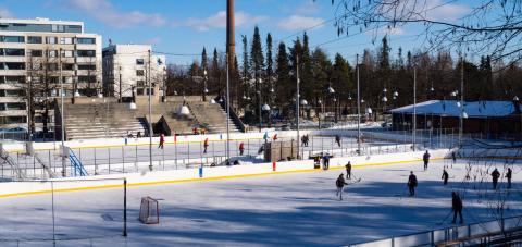 Koulukadun tekojää