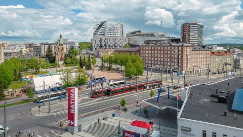 Dronekuvaa Sorin aukiosta.