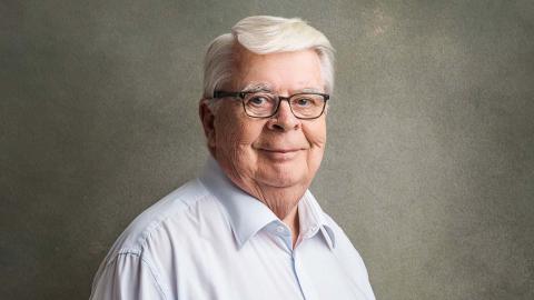 Mayor Kalervo Kummola.