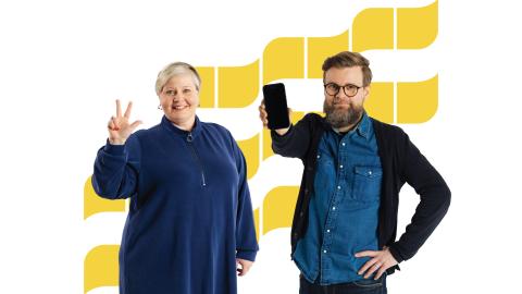 Kaksi henkilöä kannustaa tamperelaisia äänestämään Mansen massit -äänestyksessä. Toisella on kolme sormea pystyssä, sillä äänestyksessä voi antaa kolme ääntä. Toinen näyttää kännykkäänsä, sillä äänestys onnistuu verkossa älypuhelimella.