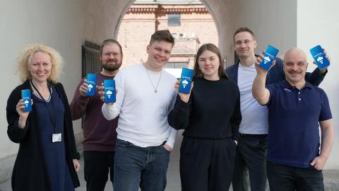 Ihmiset esittelevät Tampere.Finland-sovellusta