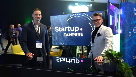 Vesa-Matti Ruottinen ja Joni Ramu Startup.Tampereen ständillä