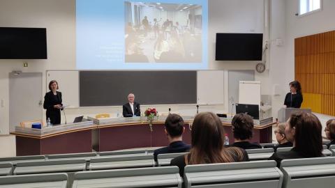 Yleiskuva Siiri Ahtolan väitöstilaisuudesta 21.2.2025