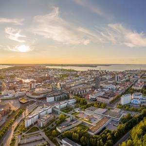 Laaja ilmakuva Tampereen keskustasta
