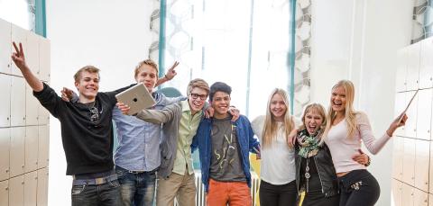 Tampereen lyseon lukion opiskelijoita.