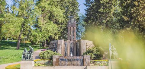 Näsikallion suihkukaivo.