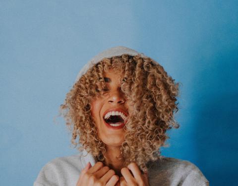 Kesäduuni, Hupparityttö