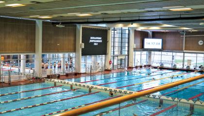 Uintikeskuksen altaat.