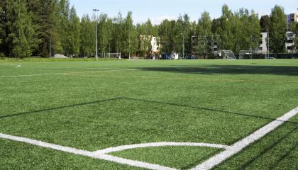 Tekonurmikenttä