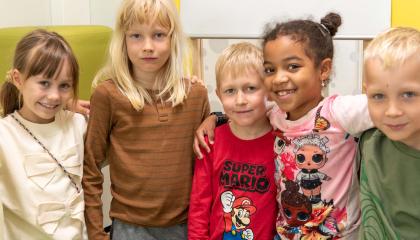 Oona Karsio (left), Emil Herra, Edvin Toikka, Ada Enwe and Hermanni Haapakanni.