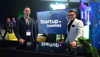 Vesa-Matti Ruottinen ja Joni Ramu Startup.Tampereen ständillä