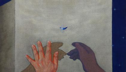 Esittävä maalaus käsistä harmaalla ja tummansinisellä taustalla