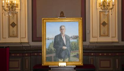 Maalatussa muotokuvassa entinen pormestari Lauri Lyly.