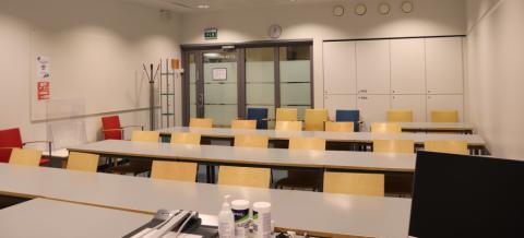 Sampolan kirjaston Ritva-sali.