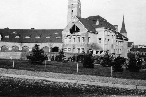 Palolaitos vuoden 1918 aikaan.