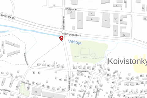 Karttakuva Lahdenperänkadun ja Viinikankadun risteyksestä, jossa on punainen merkki.