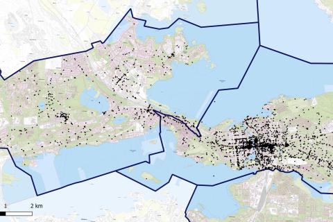 Karttakuva Tampereen keskustan ja lännen alueelta. Kartalla on runsaasti mustia pisteitä. Tamperelaiset ovat merkinneet ne paikoiksi, joissa on jotain huolestuttavaa.