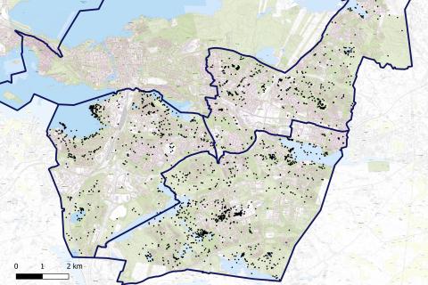 Karttakuva Tampereen etelän, koillisen ja kaakon alueelta. Kartalla on paljon mustia pisteitä. Tamperelaiset ovat merkinneet pisteillä itselleen tärkeitä ja rakkaita paikkoja.