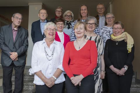 Tampereen vanhusneuvoston jäsenet ja esittelijäsihteeri vuonna 2025